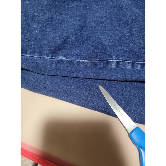 Vineyard Vines Skinny Jeans Size 0 Low Rise Blue Denim – EUC w/ Flaw - Picture 6 of 9